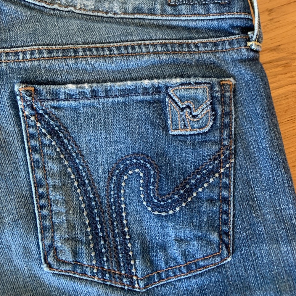 Citizens of Humanity Boho Stretch #111, Low waist boot cut. Size: 26